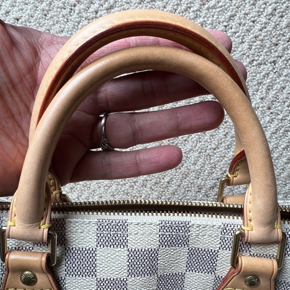 Louis Vuitton Damier Azur Speedy 30 - Picture 9 of 11